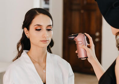 Maquillaje con Aerógrafo: Ventajas y Desventajas